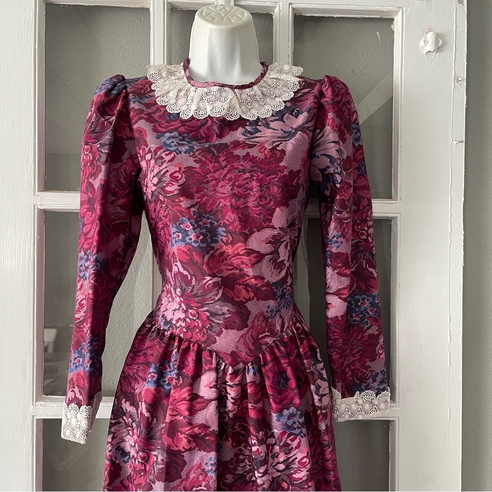 Saks Fifth Avenue Vintage Sabrina Floral Long Sleeve Dress - Picture 7 of 10